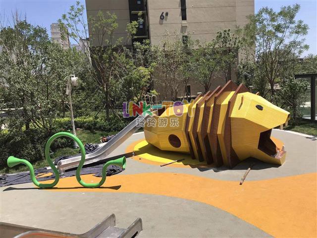 非標(biāo)造型滑梯